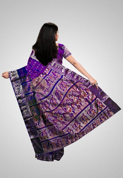 Sophisticated handloom saree with delicate craftsmanship and elegance