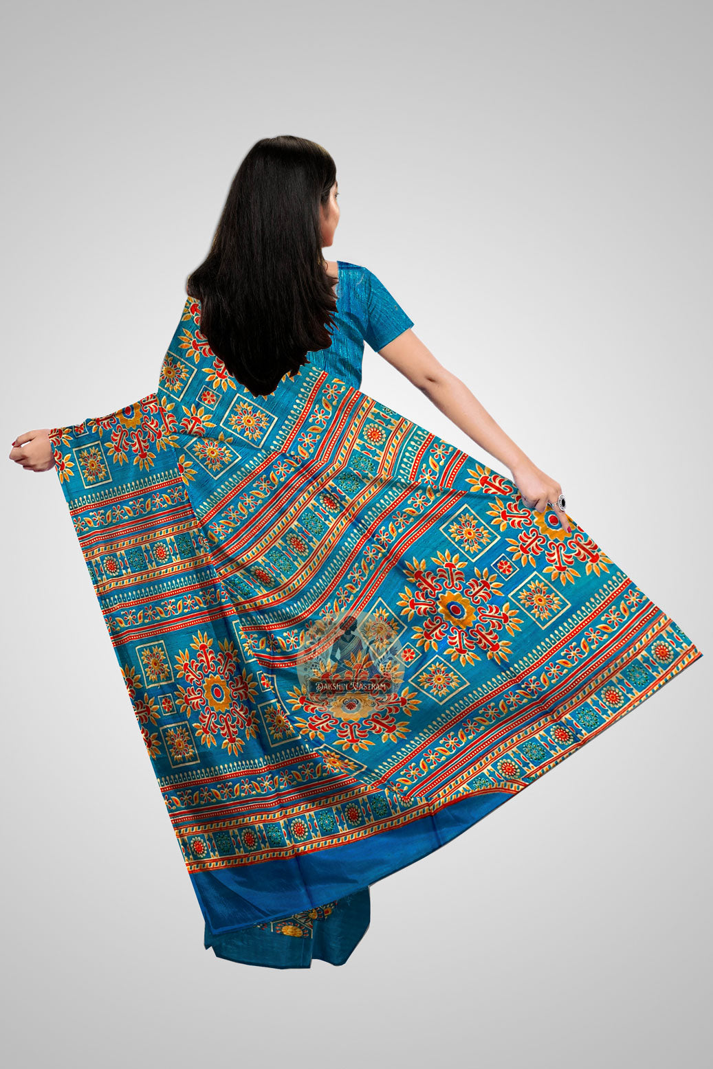 Order Handcrafted Tussar Sarees – Rear angle showing pallu weave