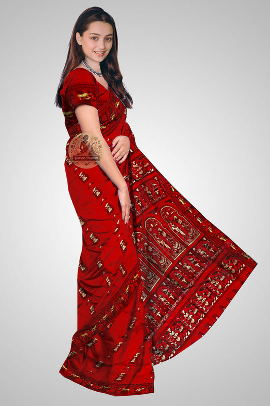 Shop Handloom Baluchari Saree – Side profile highlighting rich pallu design
