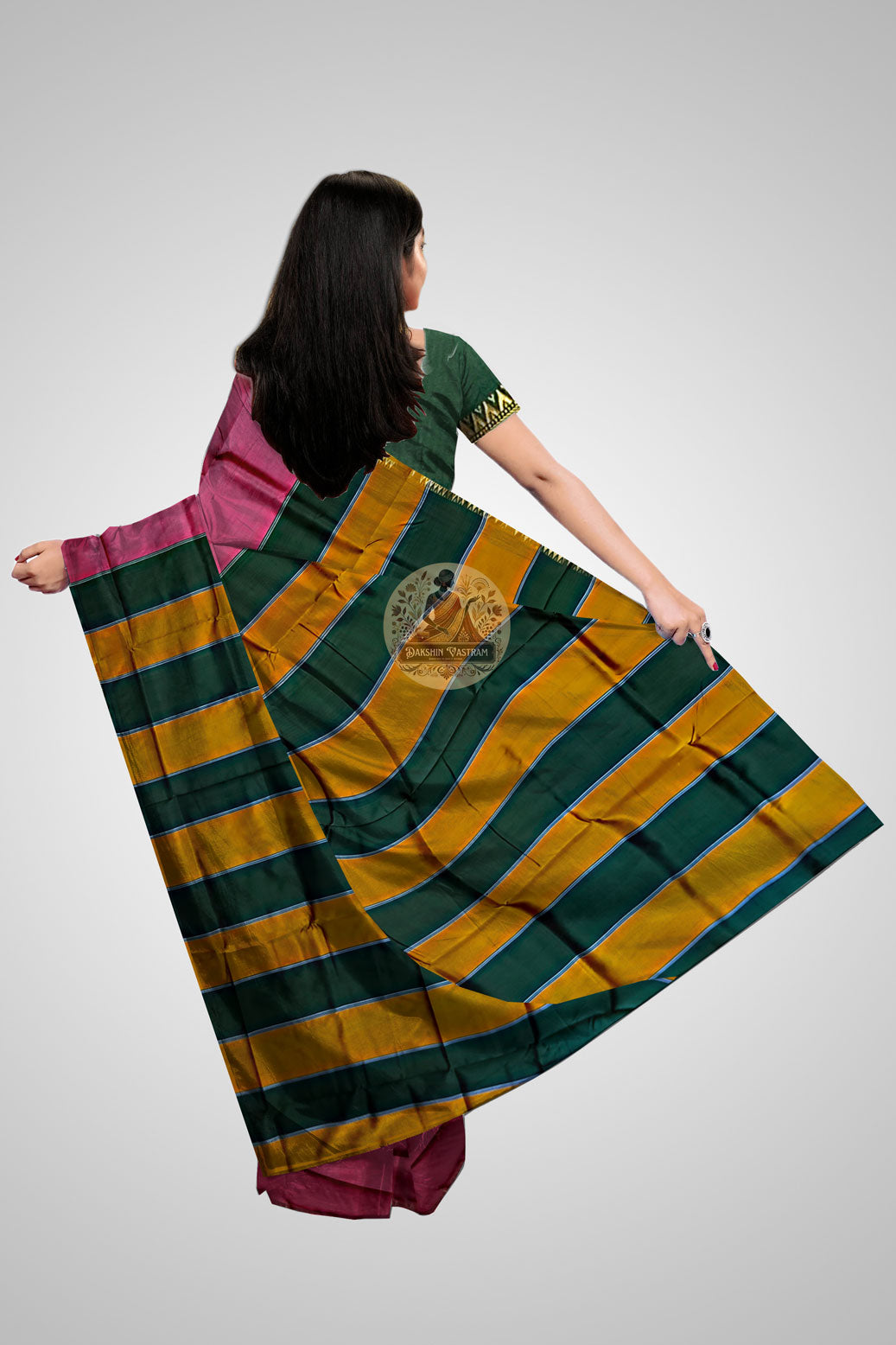 Buy Indian Pure Silk Saree – Rear view with traditional zari pallu