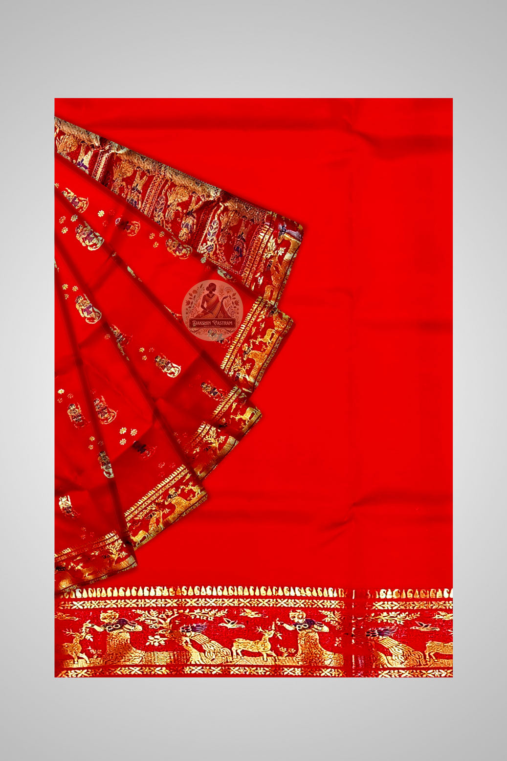 Buy Handloom Swarnachari Saree online – Close-up of regal silk texture