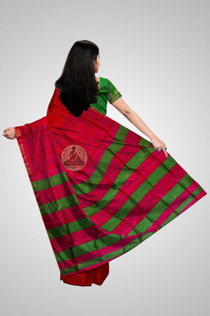 Intricate pallu detail of handwoven Bishnupur silk saree – classical Bengal motifs in contrasting pure silk thread