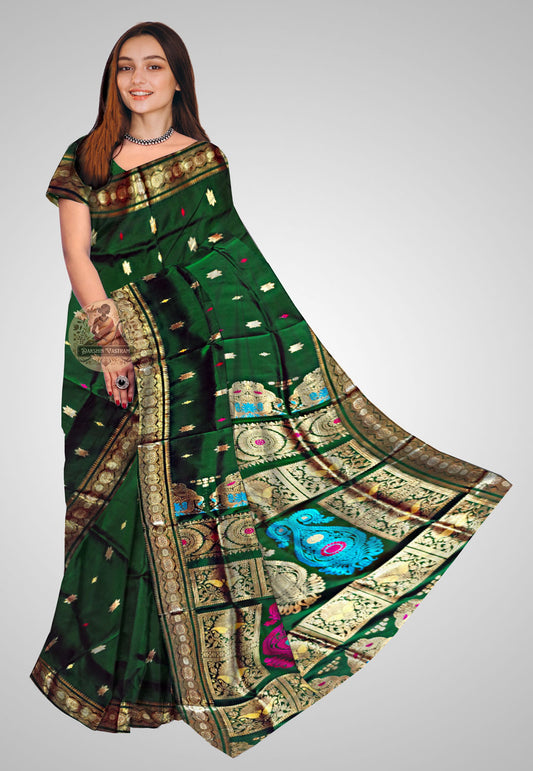 Buy Handloom Swarnachari Pure Silk Saree online – front view