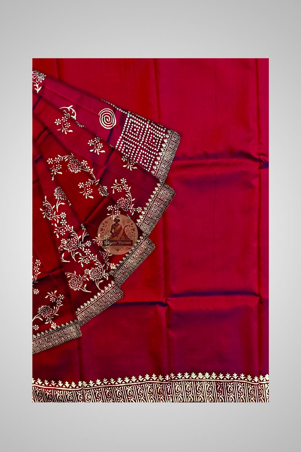 Buy Handloom Silk Saree in UK – Close-up of silk texture and sheen