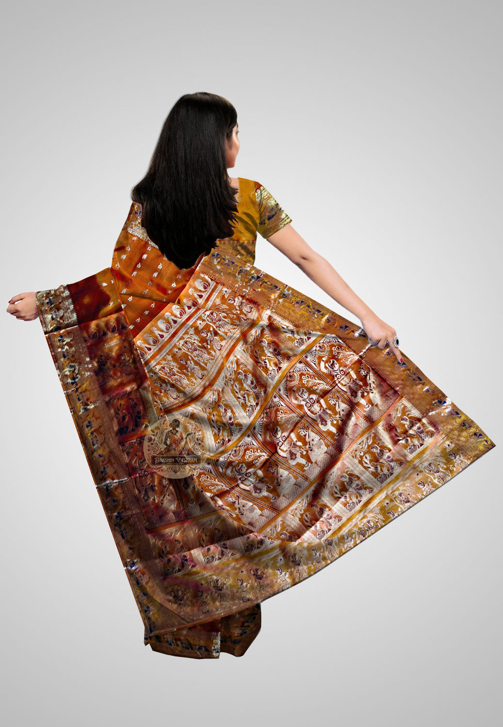 Buy Handloom Swarnachari Silk Saree online – rear view
