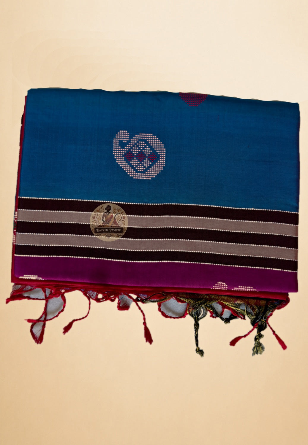 Full view of Bishnupur Silk Kolakhetra Saree by Dakshin Vastram — the sacred geometry of Bengal handloom in pure Katan silk, handwoven in Bishnupur for weddings, Durga Puja and cultural celebrations across UK, USA, EU and India