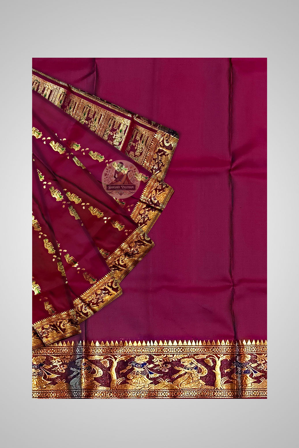 Buy Authentic Swarnachari Saree – Close-up of golden threadwork