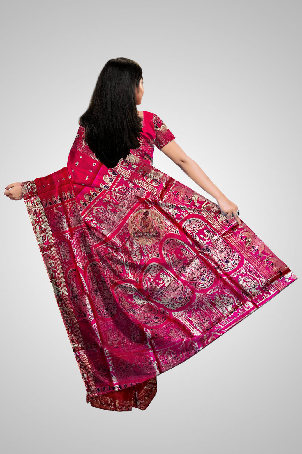 Buy Handloom Swarnachari Sarees – Rear view highlighting heritage design