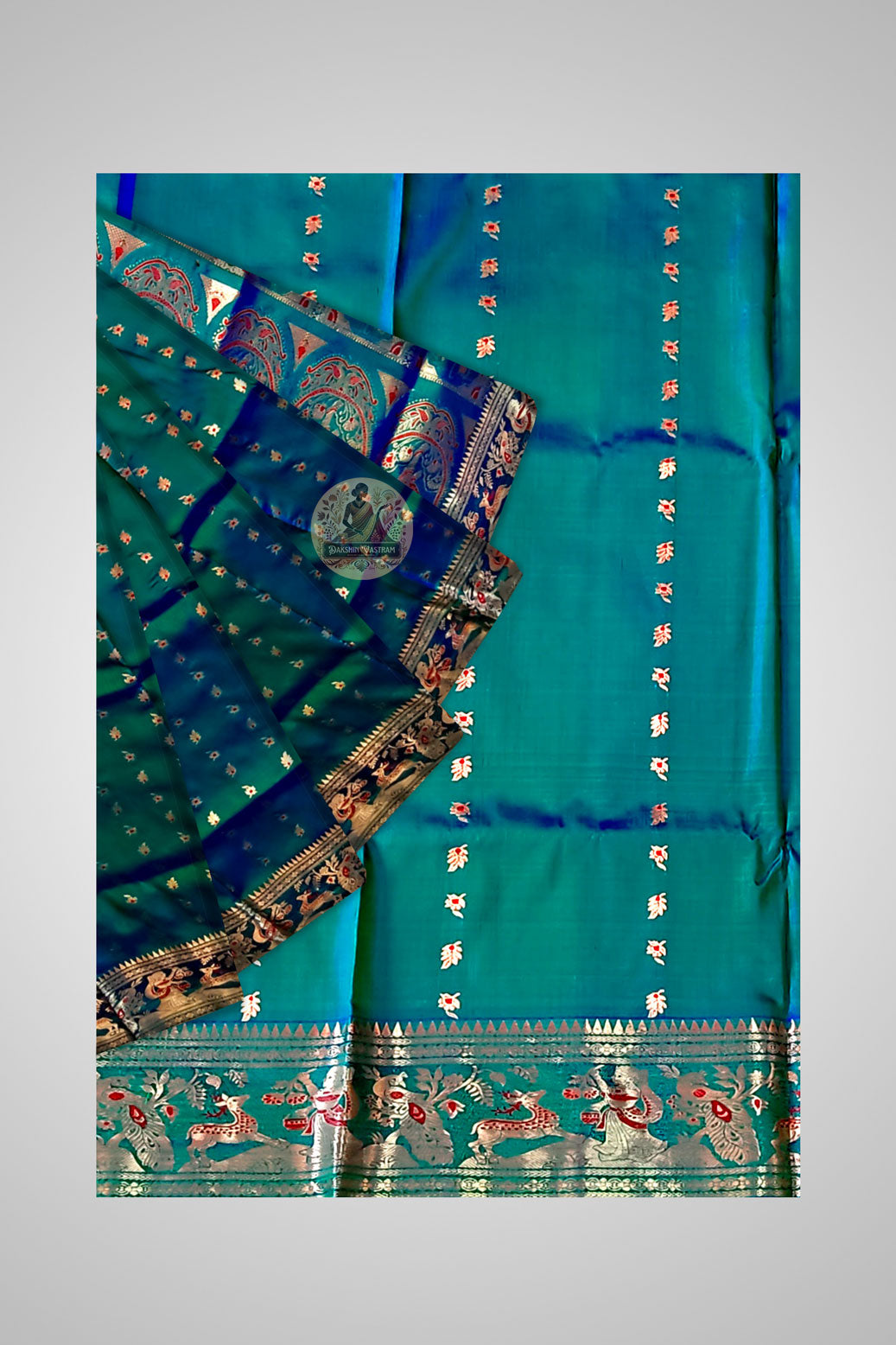 Shop Traditional Swarnachari Saree – Close-up of zari design and weaving