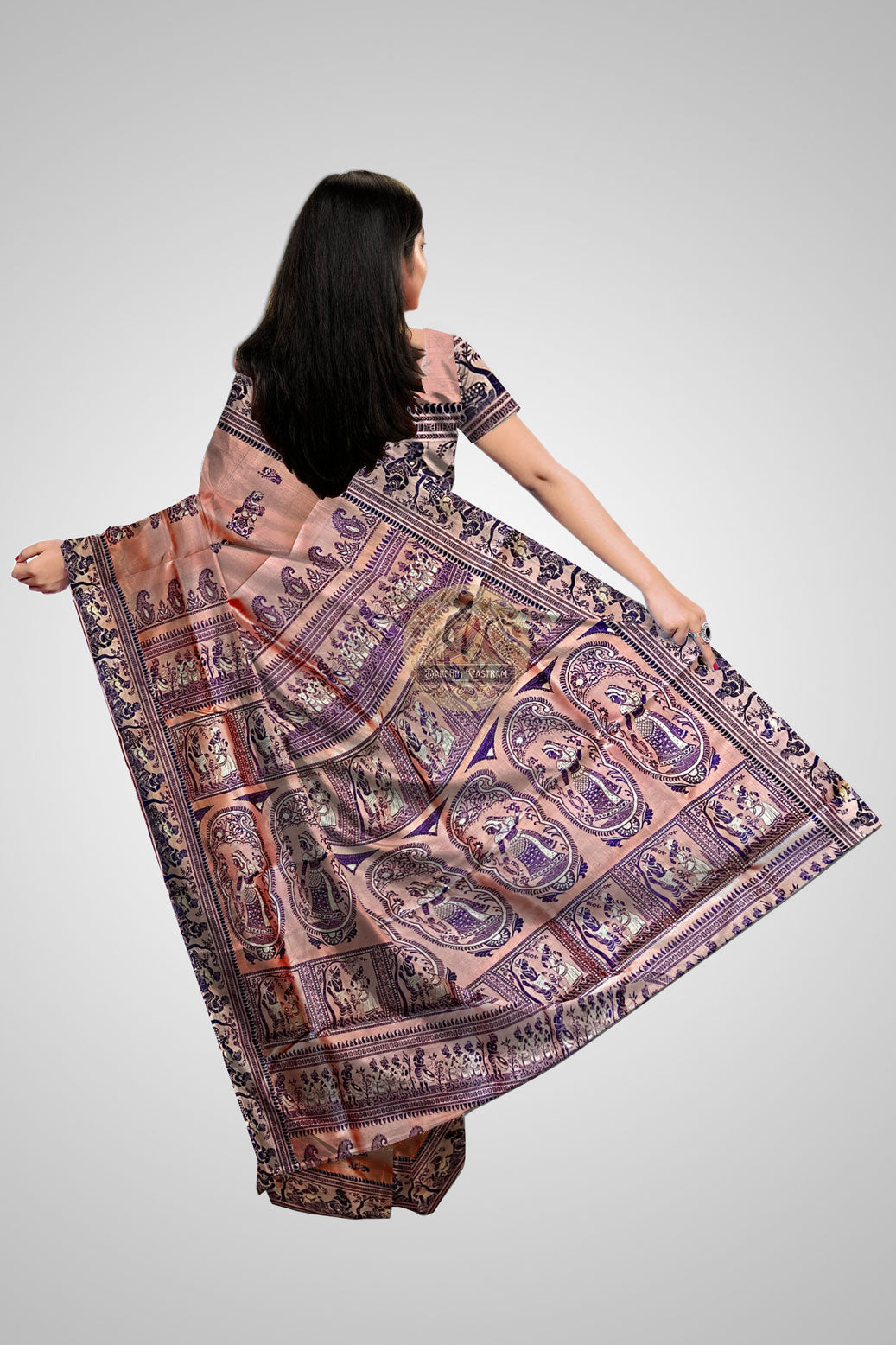 Buy Bengal Silk Saree – Rear view highlighting intricate pallu