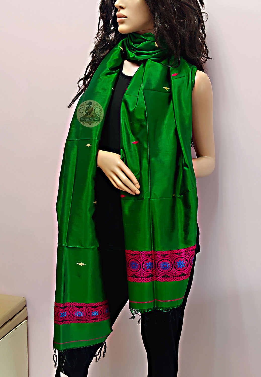 View Luxury Silk Stole Online – Rear view with fabric folds