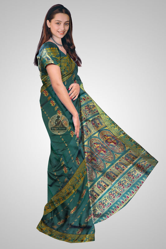 Shop handloom Baluchari saree – side view showing intricate designs