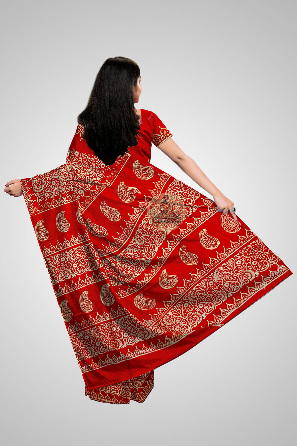 Buy Handloom Katan Saree – Rear view with artistic pallu display