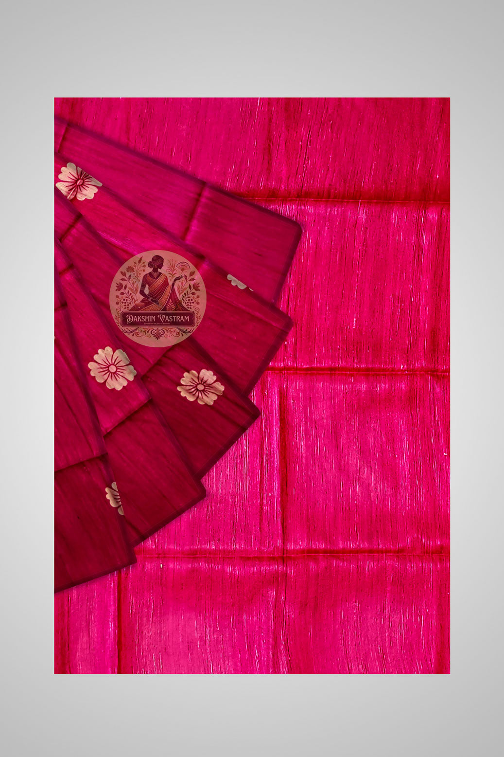 Order Indian Tussar Saree – Close-up of artisan weaving