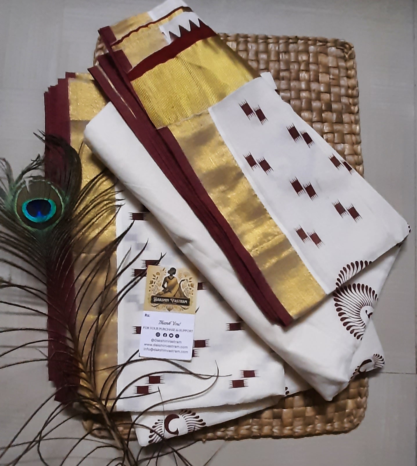Buy Organic Cotton Kasavu Saree online – Organic Cotton Kasavu Saree rear view