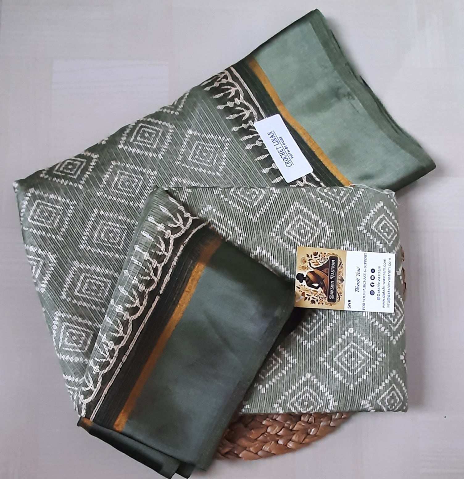 Buy South Indian Saree online – Crochet Linen Saree close-up