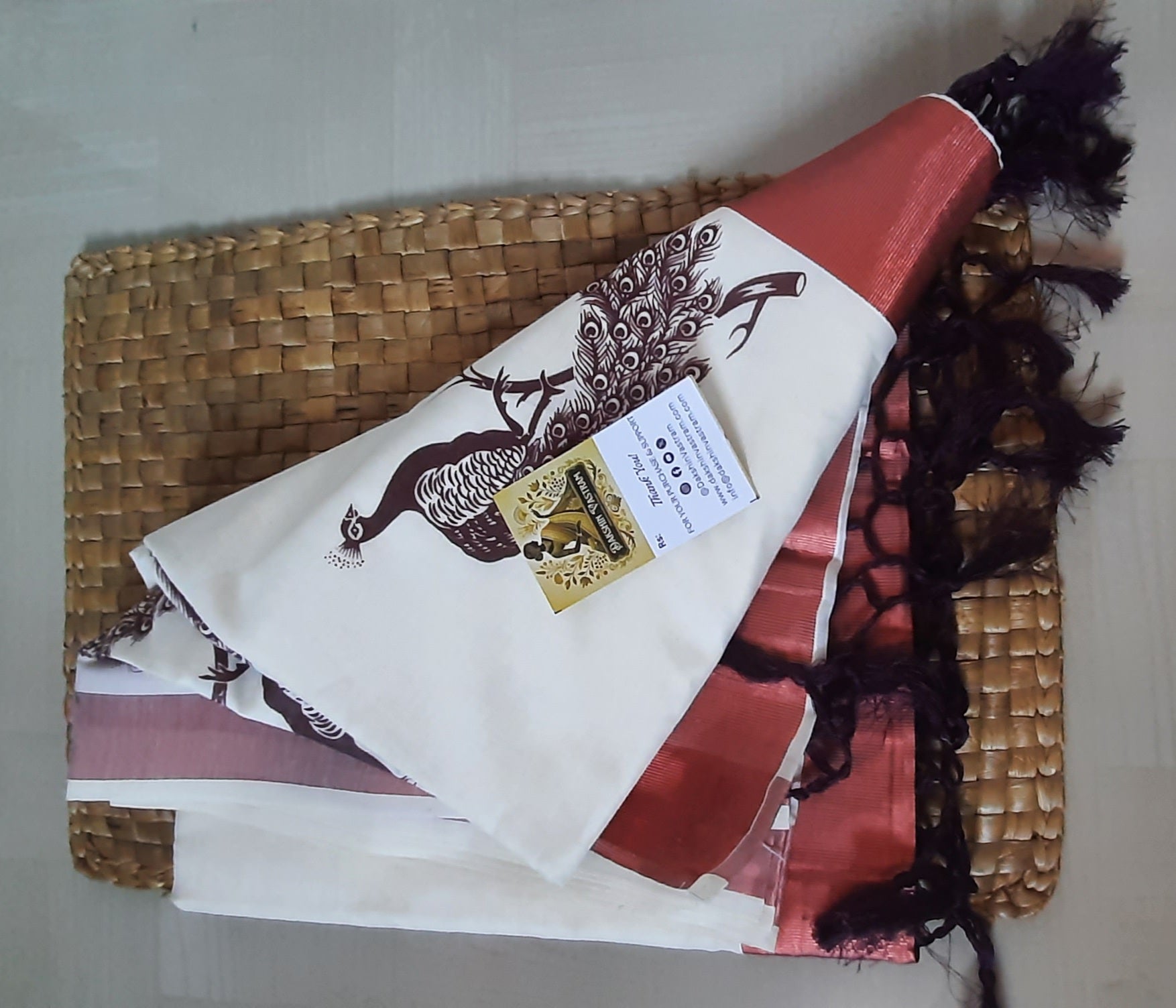 Buy Kasavu Cotton Saree online – Organic Cotton Kasavu Saree rear view